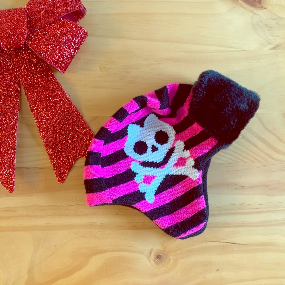 NWOT skull kitty ❄️ winter hat